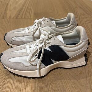 327 NEW BALANCE SNEAKERS